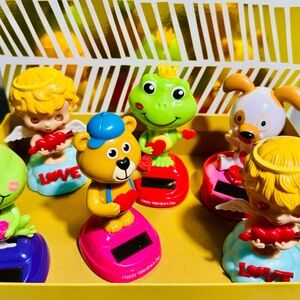 Colorful Solar-Powered Dancing Toys Set